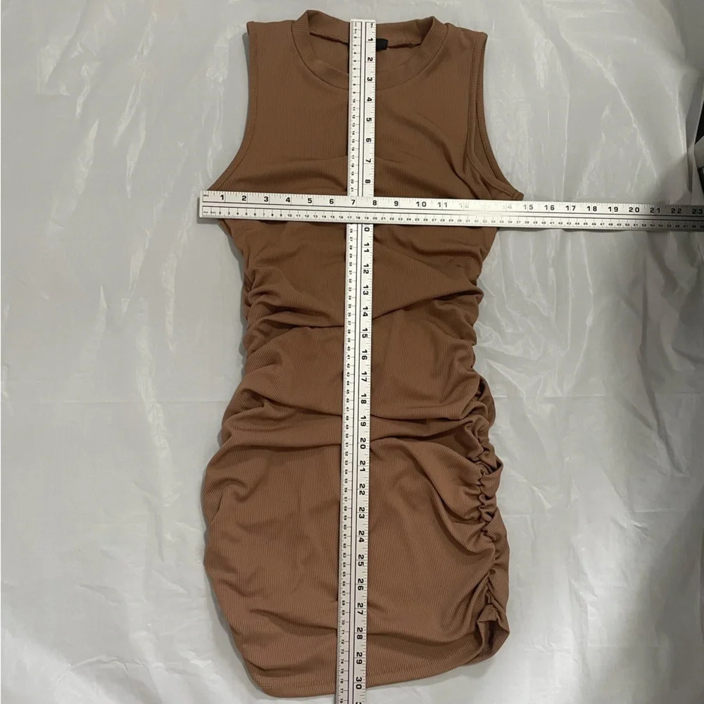 🌟 Elevate Your Style: Woman’s  Form-Fitting Stretch Dress, Size Medium, Tan 🌟 - Picture 9 of 9